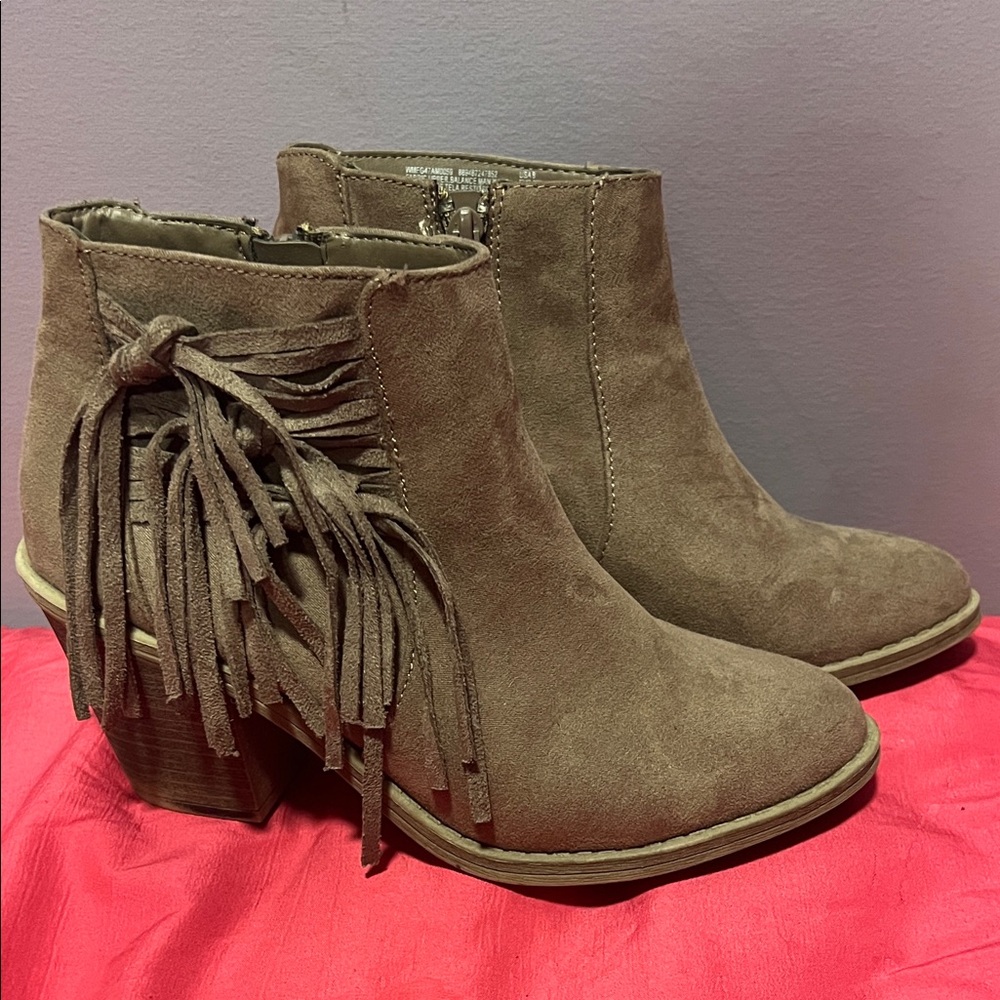 Faded Glory Tan Suede Fringe Heeled Boots